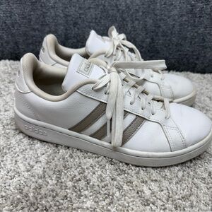 Adidas Womens Grand Court F36485 White Casual Shoes Sneakers Size 8
